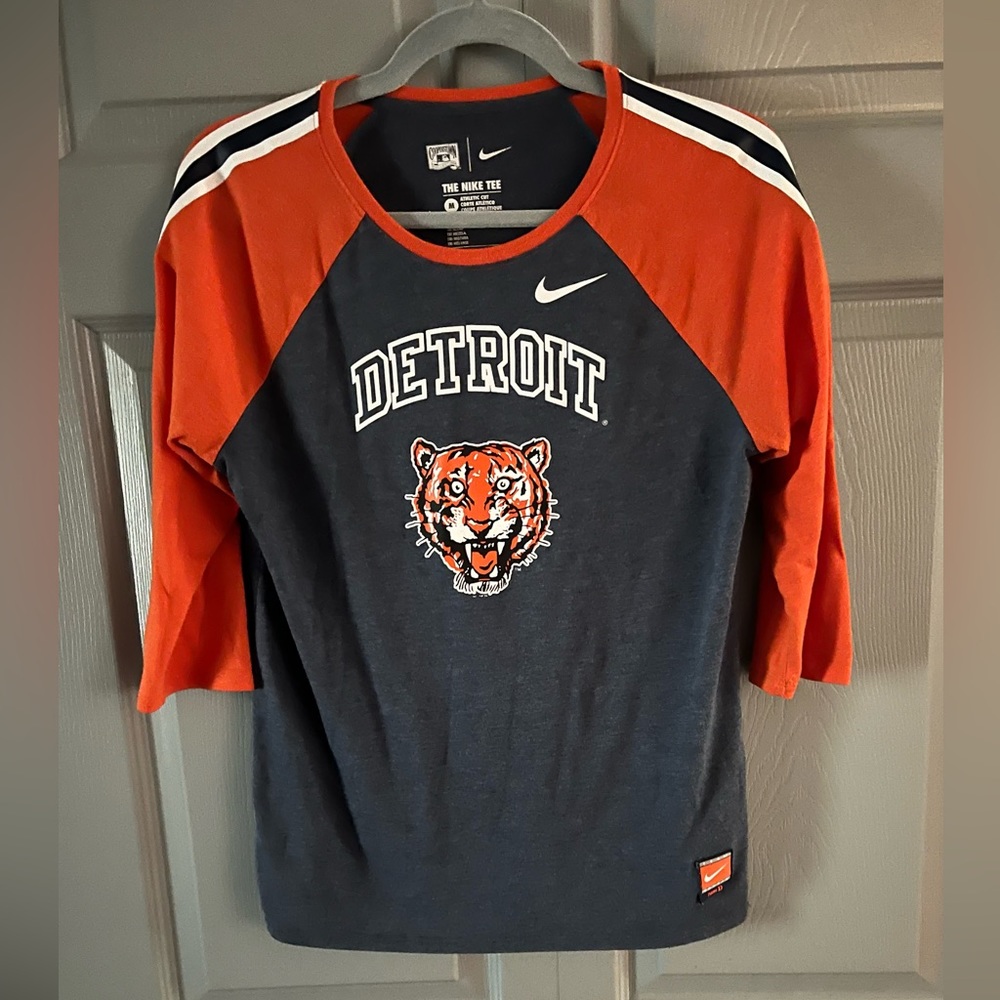 Nike Womens Detroit Tigers Medium M 3/4 sleeve T-shirt top Cooperstown